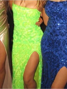 green emerald velvet dress Kaia Strapless High Slit Formal Dress main image 0